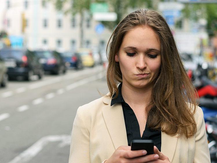 7 words that make you sound less confident in emails