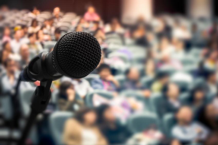 Easy ways to overcome the 3 most annoying public speaking tics