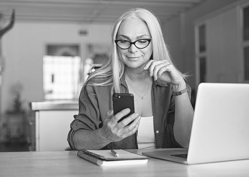 Comment répondre aux stéréotypes sur les seniors ?